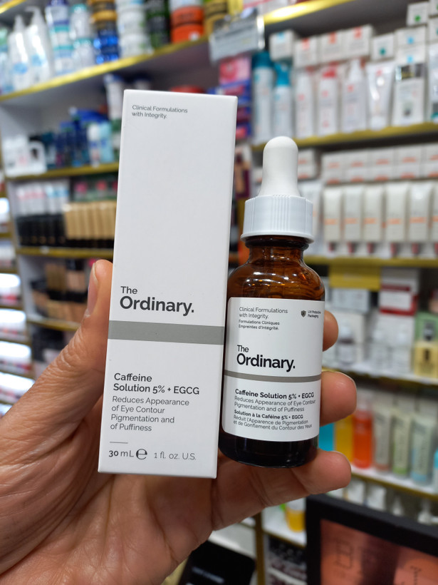 سرم دورچشم کافئین اوردینری