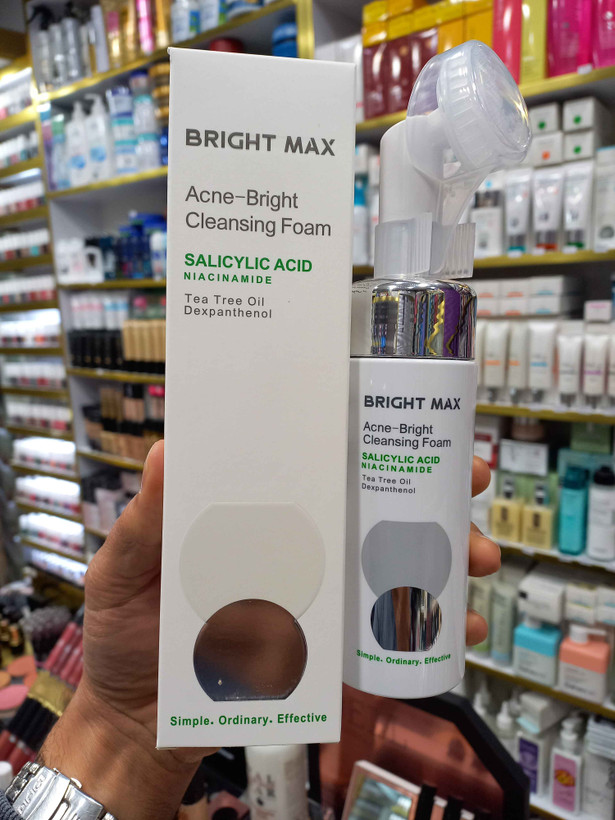 فوم شستشوی صورت آکنه برایت مکس