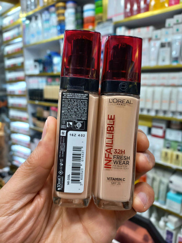 کرمپودر لورال شماره رنگ ۱۴۵ اینفالیبل شیشه ای در قرمز