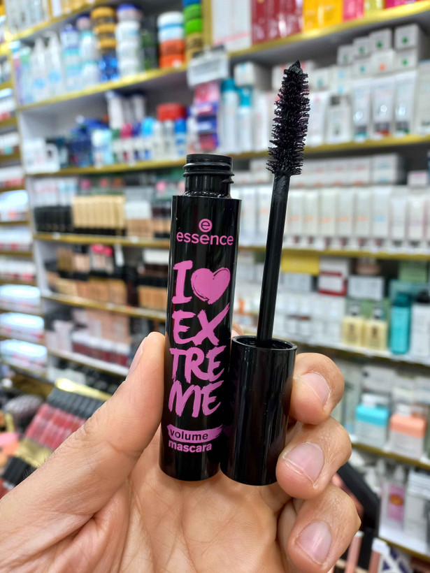 ریمل اسنس مشکی حجم دهنده مژه