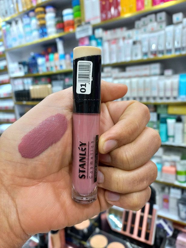 رژلب مایع شماره رنگ ۰۱ استنلی