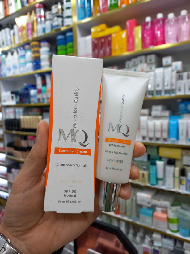 ضدآفتاب ام کیو لایت بژ مناسب پوست خشک و نرمال spf50 حجم ۵۵میلی لیتر