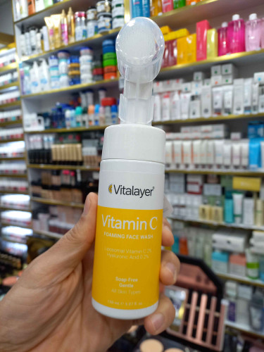 فوم شستشوی صورت ویتالیر ویتامین سی روشن کننده پوست حجم ۱۵۰ میلی لیتر