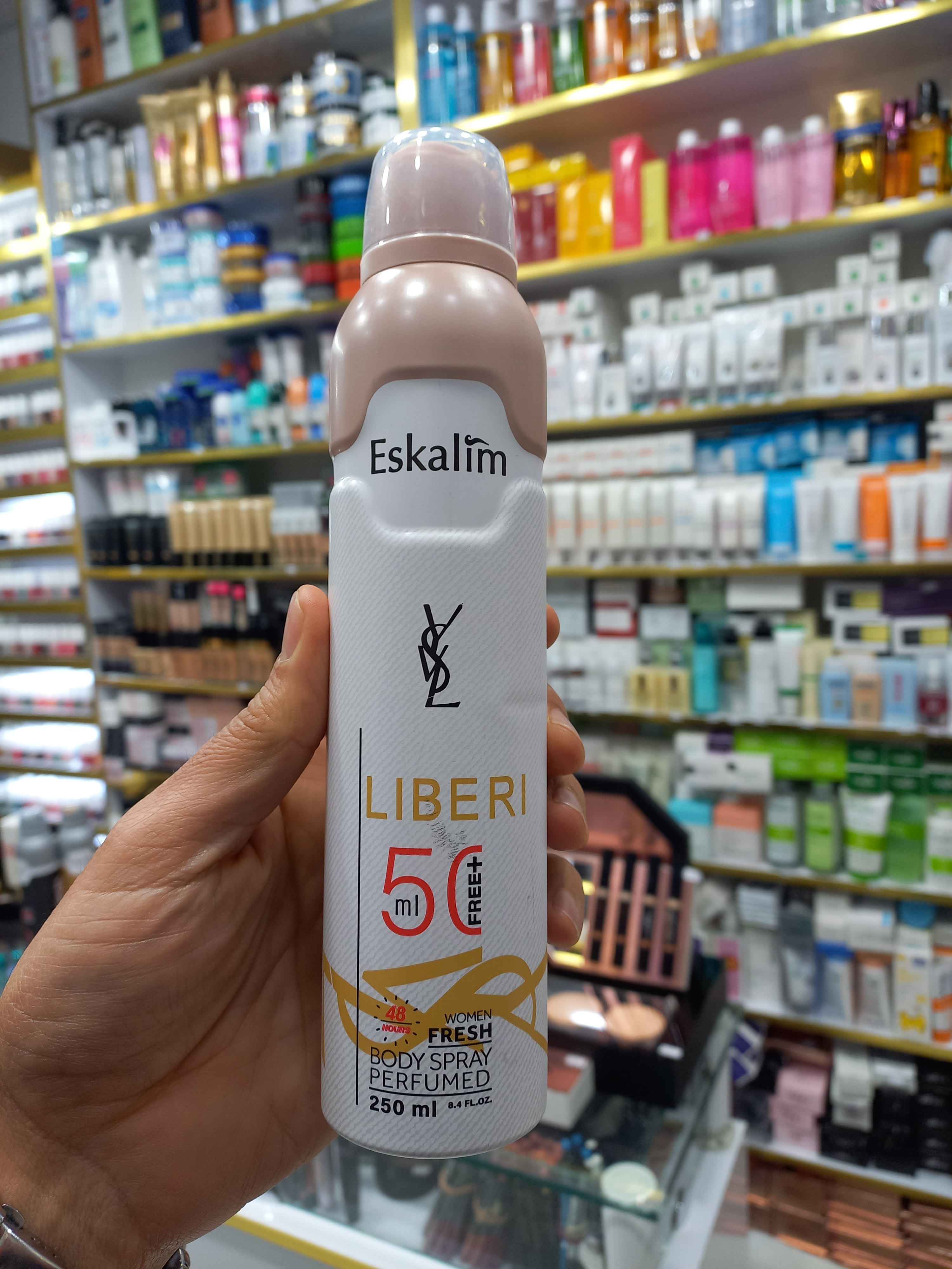 بادی اسپری پرفیوم اسکالیم رایحه لیبر مناسب برای خانمها با حجم ۲۵۰ میلی لیتر