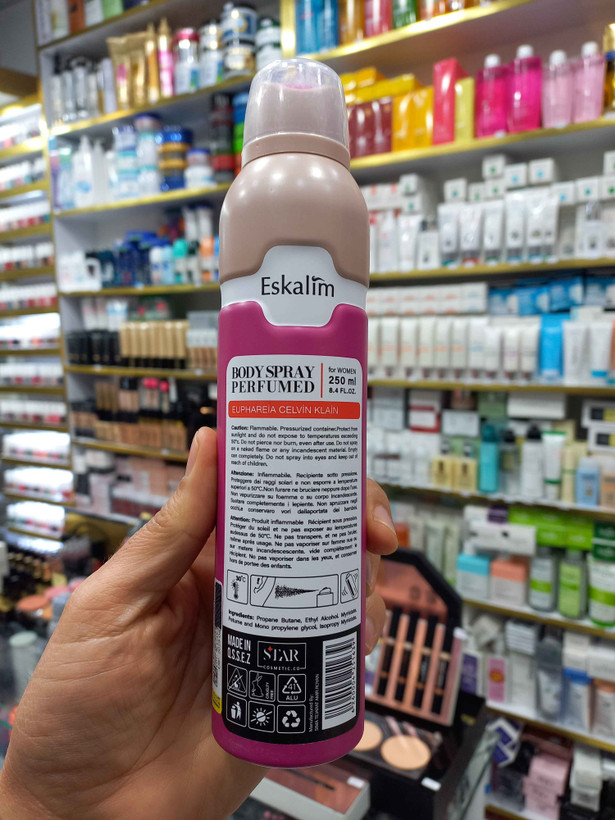 بادی اسپری پرفیوم اسکالیم رایحه ایفوریا مناسب برای خانمها با حجم ۲۵۰ میلی لیتر