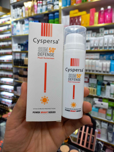 ضد آفتاب فلوئیدی سیسپرسا مدل Sun Defence با SPF50 مناسب انواع پوست حجم 50 میلی لیتر