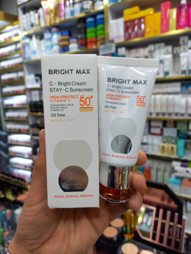 کرم ضد آفتاب رنگی برایت مکس دارای SPF50 حاوی ویتامین C حجم 50 میلی لیتر