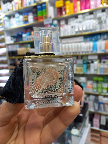 ادکلن لالیک لامور از برند لاکچری آکوا حجم ۵۰ میلیلیتر