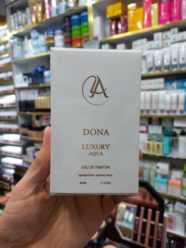 ادکلن تروساردی دونا از برند لاکچری آکوا حجم ۵۰ میلی لیتر