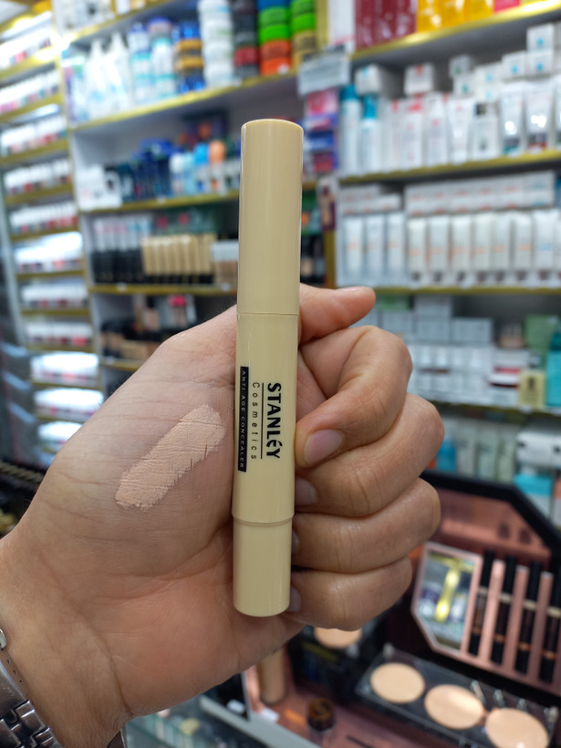 کانسیلر مایع استنلی شماره رنگ 110 حجم ۷ گرمی