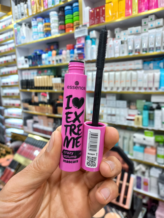 ریمل اسنس صورتی بلندکننده مدل I Love Extreme Crazy Volume حجم ۱۲ میل
