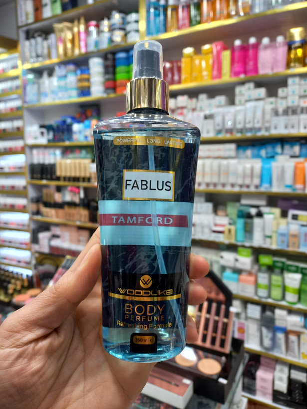 بادی اسپلش وودلایک رایحه فابیولس مردانه حجم ۲۵۰ میلی لیتر