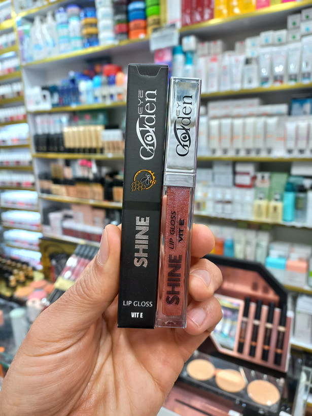 لیپ گلاس گلدن ای شماره رنگ 207 حجم 5.8 میلی لیتر