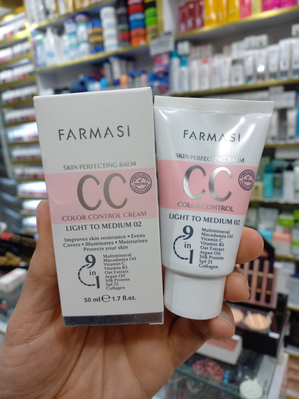 سی سی کرم فارماسی 02 LIGHT TO MEDIUM حجم 50 میلی لیتر
