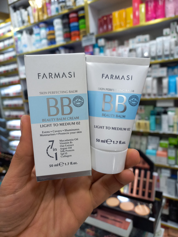 بی بی کرم فارماسی 02 LIGHT TO MEDIUM حجم 50 میلی لیتر