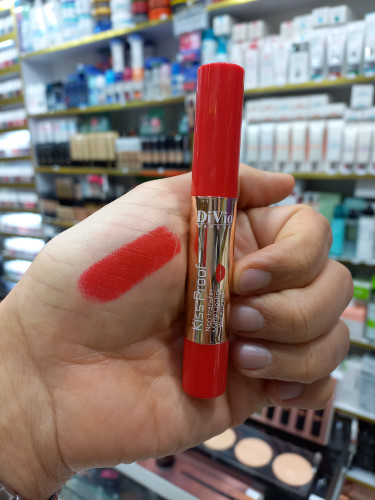 رژلب جامد دیویو 02 Kiss Proof بادوام ضدآب حجم ۳ میل