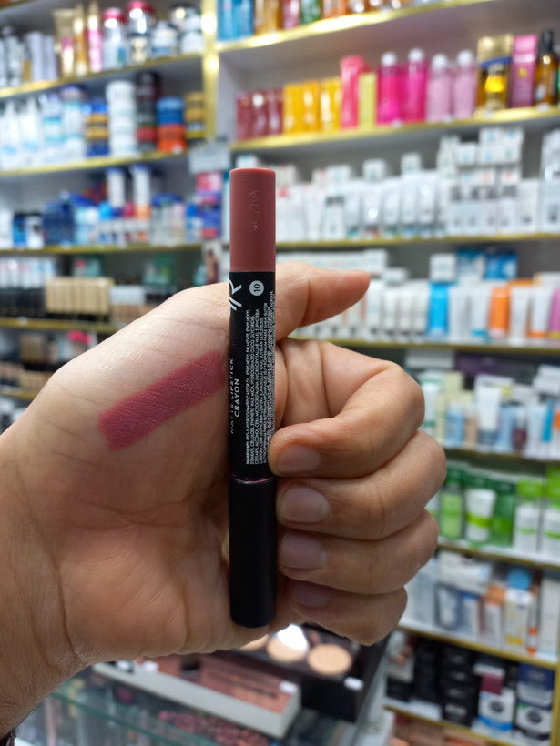رژلب مدادی گلدن رز 10 MATTE حجم 4میل