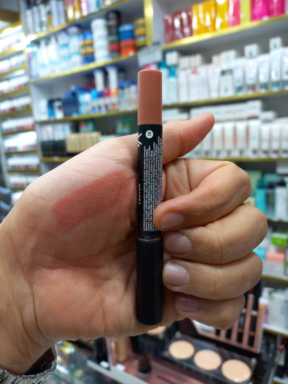 رژلب جامد گلدن رز 18 MATTE حجم 4میل
