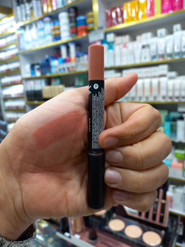 رژلب جامد گلدن رز 18 MATTE حجم 4میل