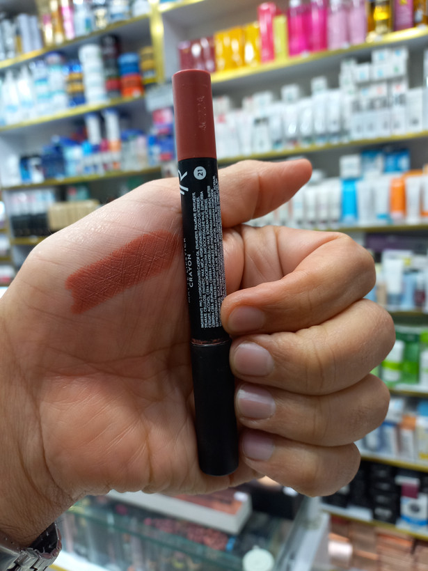 رژلب مدادی گلدن رز 21 MATTE حجم 4 میل