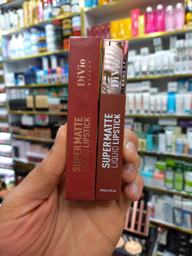 رژلب مایع دیویو D08 سوپرمات DiVio حجم 6 میلی لیتر