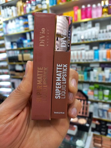 رژلب مایع دیویو D11 سوپرمات DiVio حجم 6میلی لیتر