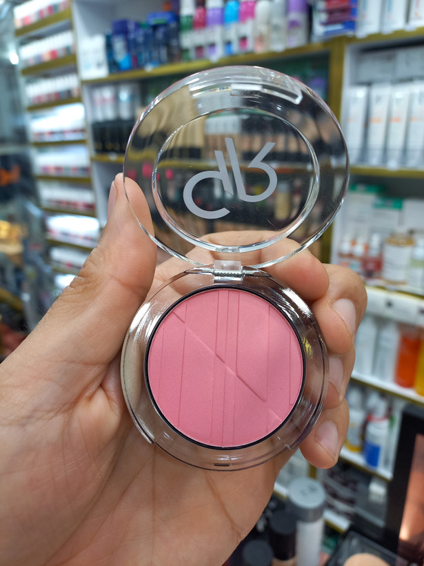 رژگونه گلدن رز شماره 17 Desire Pink حجم 7 گرمی | بافت مخملی، ماندگاری بالا، رنگ طبیعی و پوشش یکدست گونه