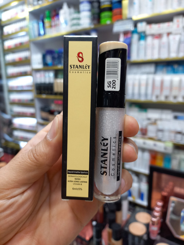 برق لب مایع استنلی شماره رنگ SG_200 حجم ۶ میلیلیتر | براقکننده لب با جلوه شیشهای، آبرسان و ماندگاری بالا
