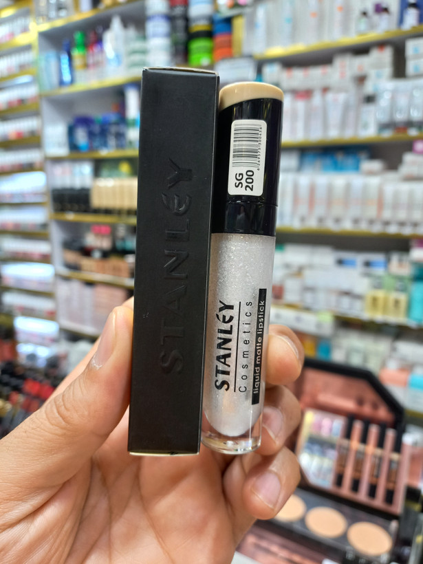 برق لب مایع استنلی شماره رنگ SG_200 حجم ۶ میلیلیتر | براقکننده لب با جلوه شیشهای، آبرسان و ماندگاری بالا