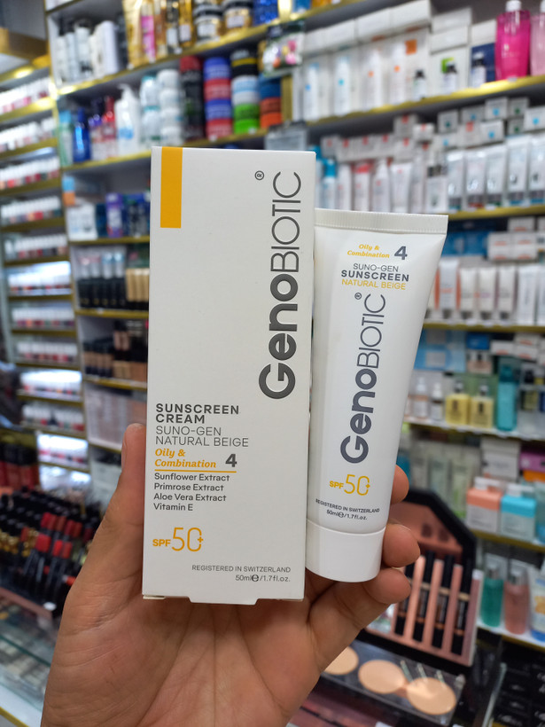 کرم ضدآفتاب ژنوبایوتیک(سانوژن) پوست چرب و مختلط رنگی نچرال بژ spf50 حجم ۵۰ میلی لیتر